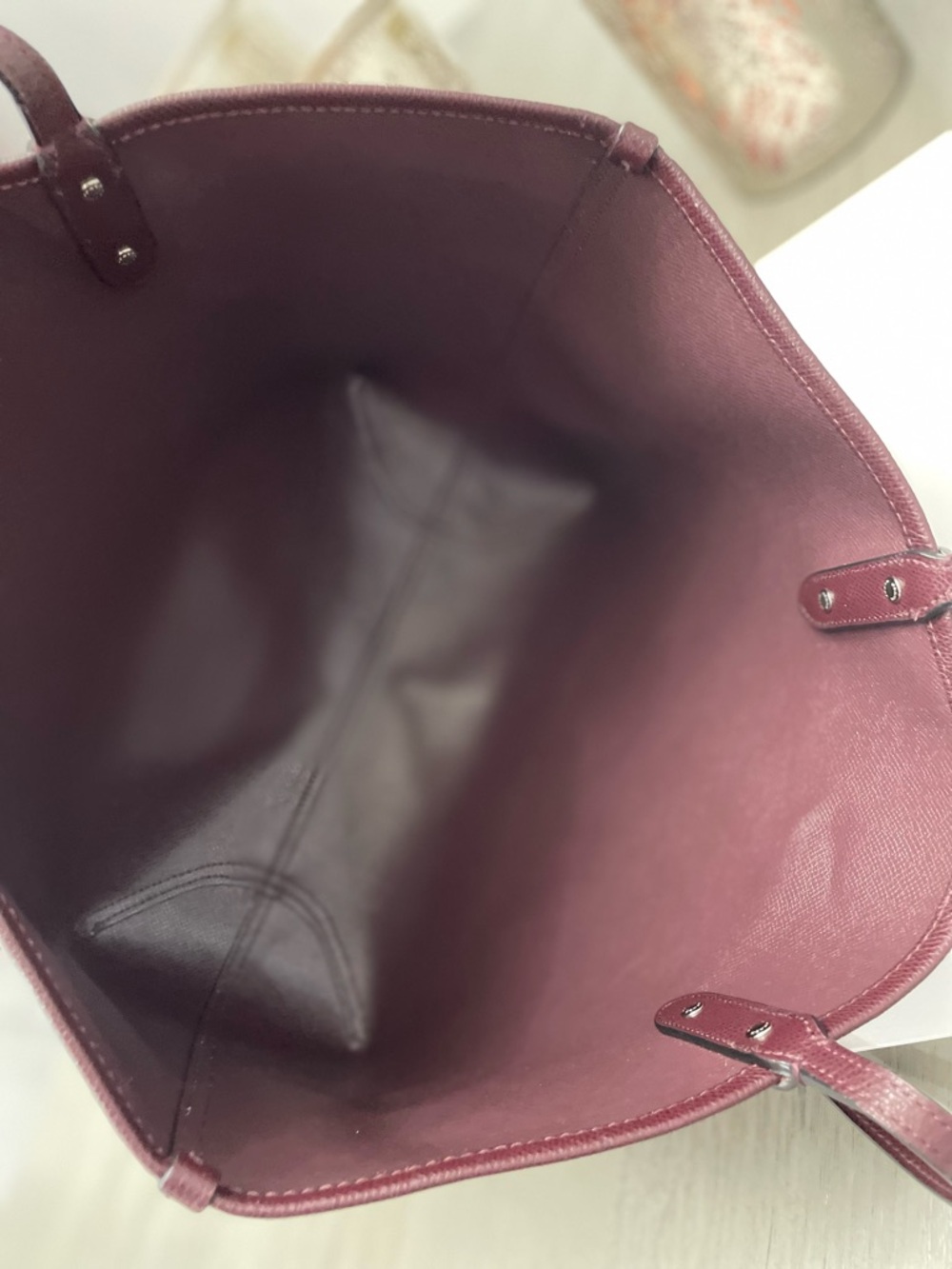 Coach reversible Maroon Tote with Pink Bird Motif - Picture 14 of 15